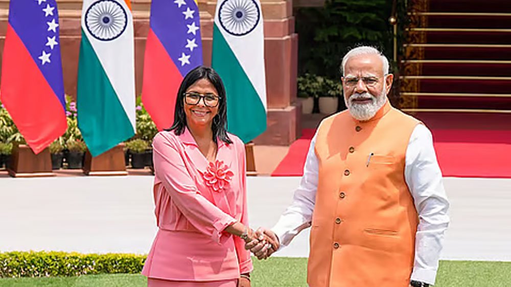 PM-Modi-holds-talks-with-Ve