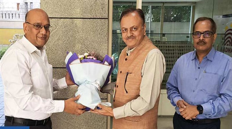 Saurabh Vijay takes charge as CEO of UIDAI